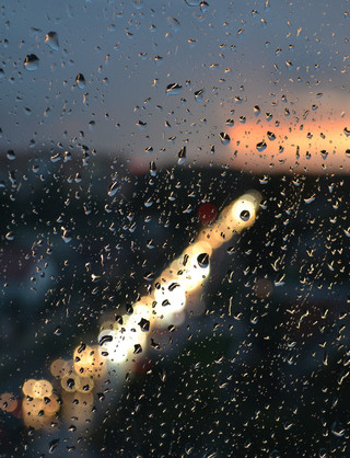 雨中景色高清手机壁纸