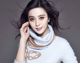 范冰冰近期高清照片 ChMkJlfJSzqIWs86AALnJE3m9EMAAU89gE9hvEAAuc8639.jpg