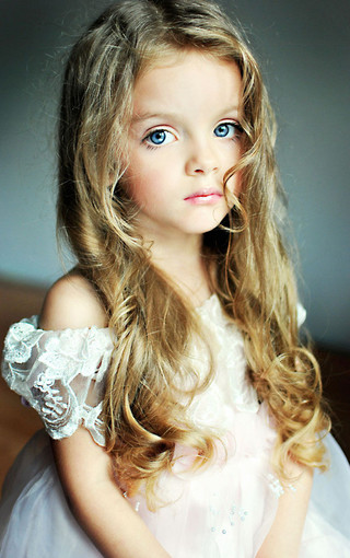 清纯小女孩手机壁纸